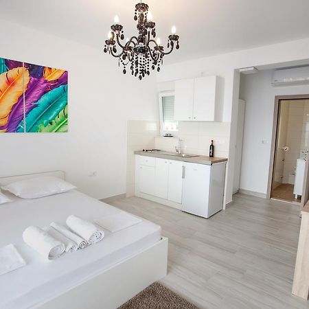 Duće Adriatic Apartment מראה חיצוני תמונה